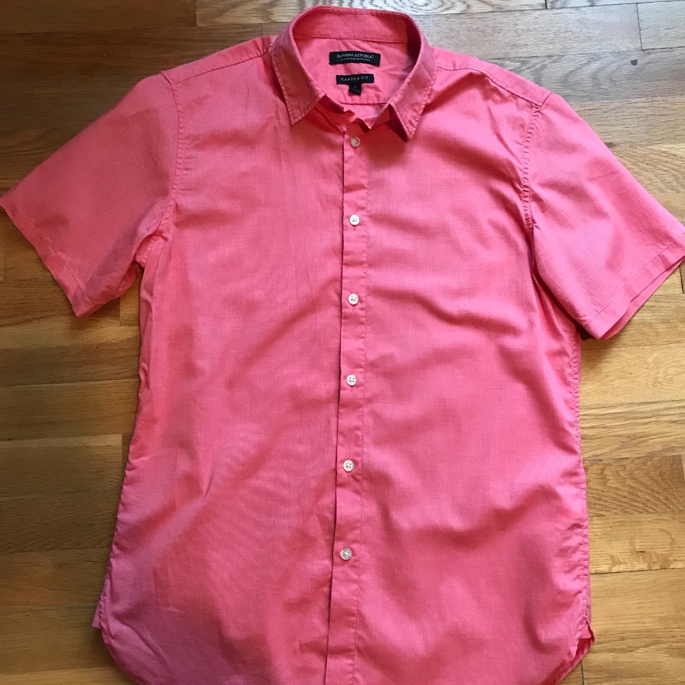 Banana Republic Men's short sleeved shirt Camden